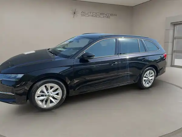 ŠKODA OCTAVIA (3/15)