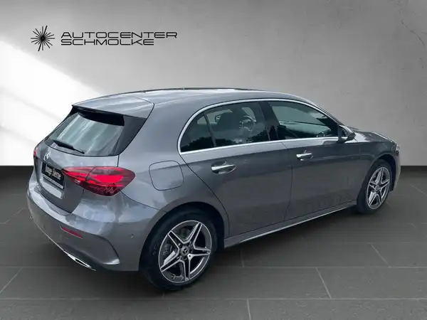 MERCEDES-BENZ A 250 (6/15)