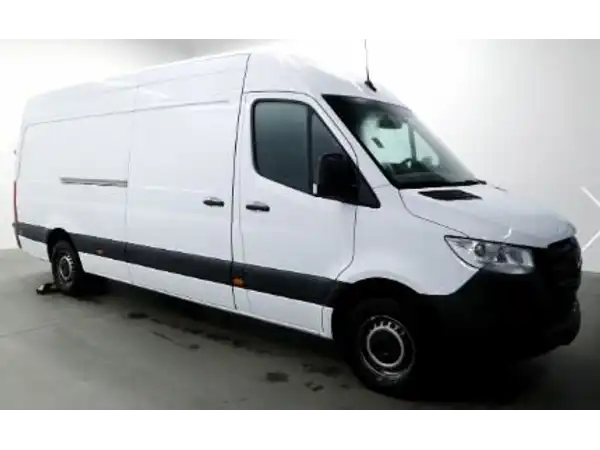 MERCEDES-BENZ SPRINTER (2/9)